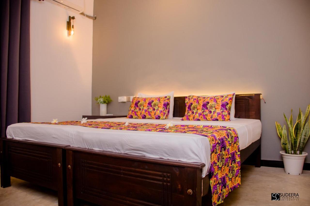 Blooming Polhena Bed & Breakfast Matara Luaran gambar